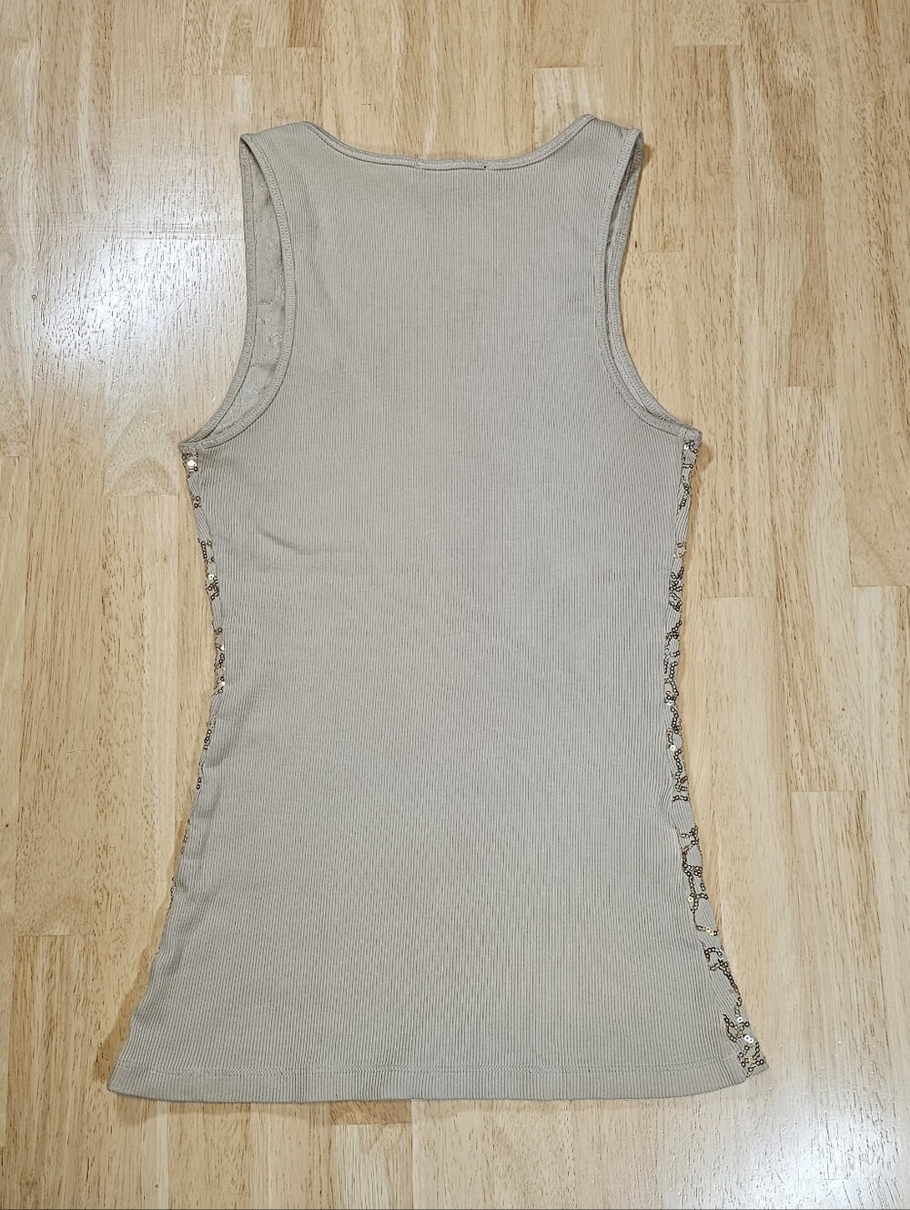 Express Gold Sequin Patterned Tank Top - Picture 3 of 7